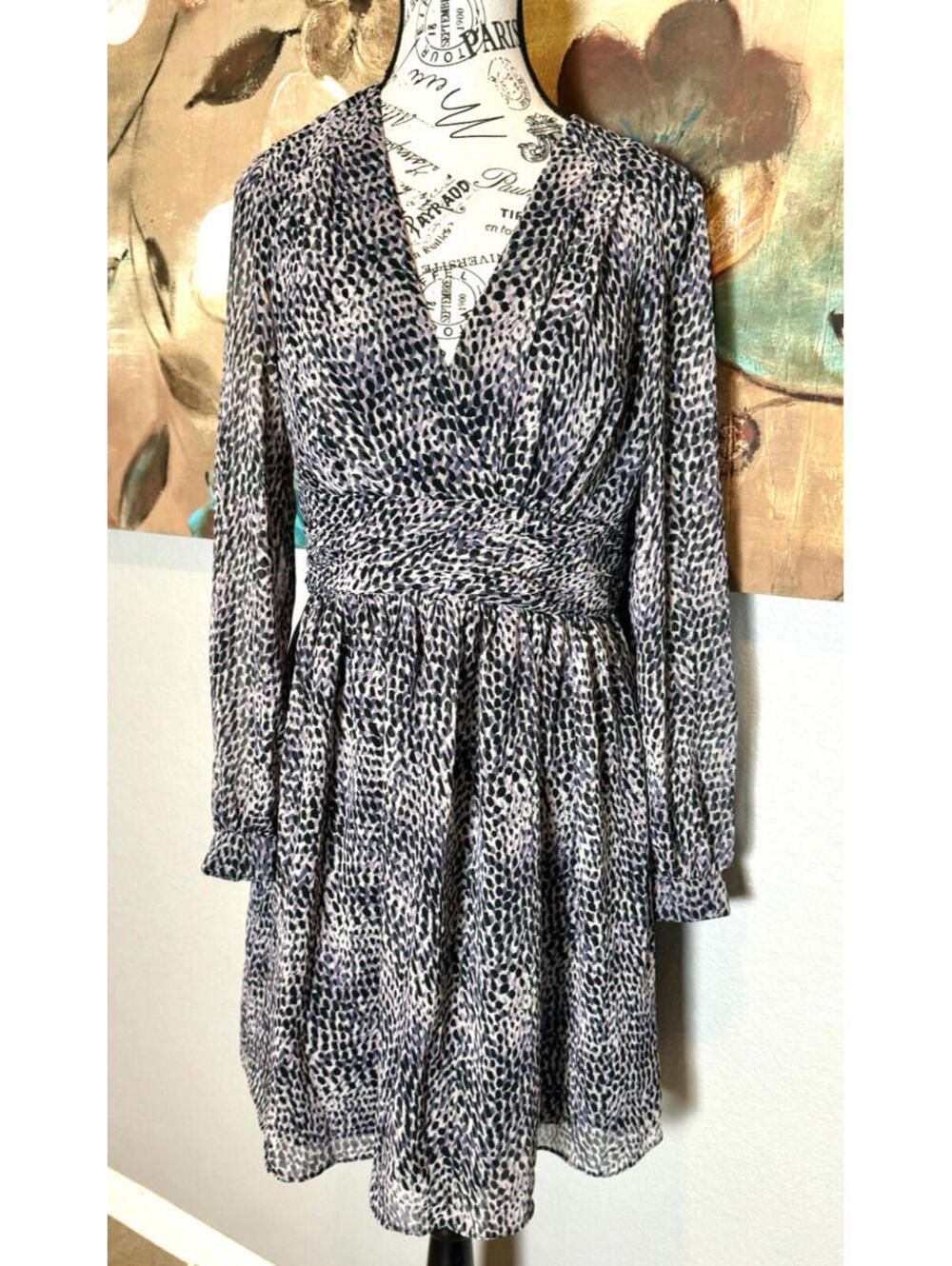 Muse Animal Print Mixed Panel Sheath Dress Women’s Size 8 Long Sleeve V‑Neck
